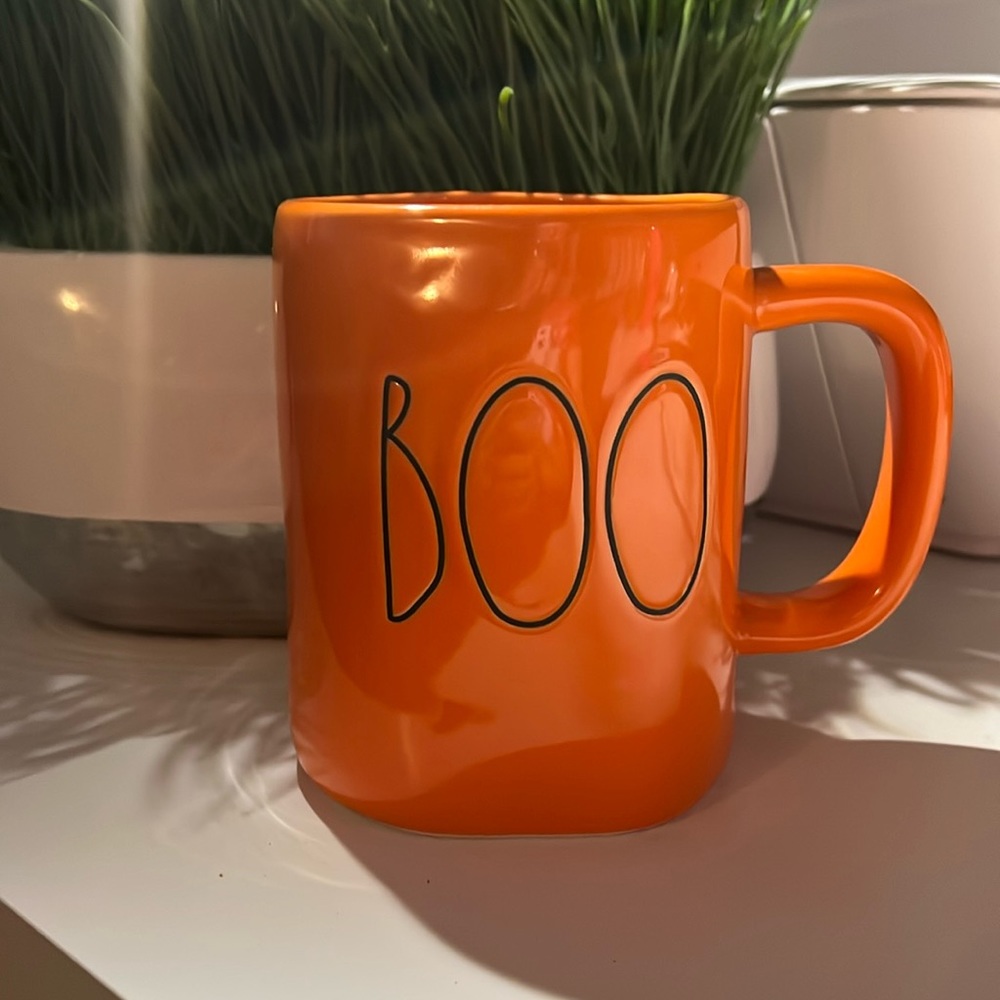 Rae Dunn “BOO” Halloween Mug